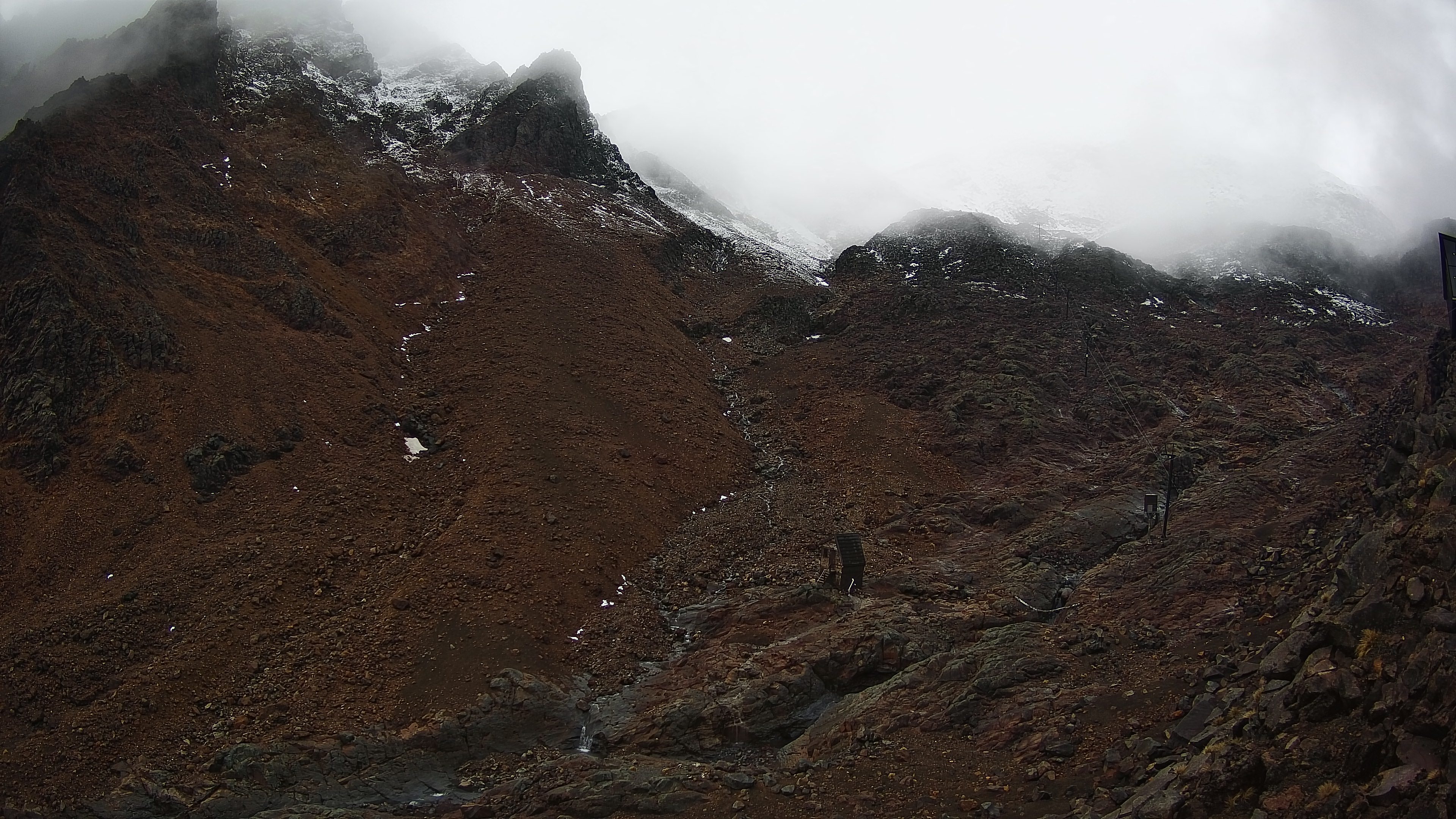 Current Te Heuheu Valley webcam image from Whakapapa on Mt Ruapehu in Tongariro National Park.
